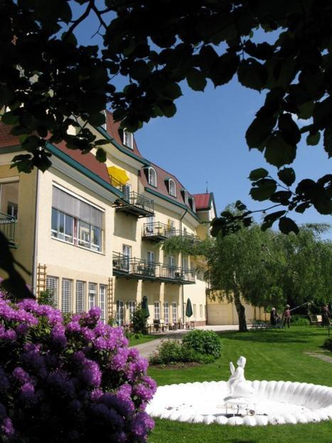 Kurhaus Dr. Petershofer Hotel Wolfsegg am Hausruck Ngoại thất bức ảnh