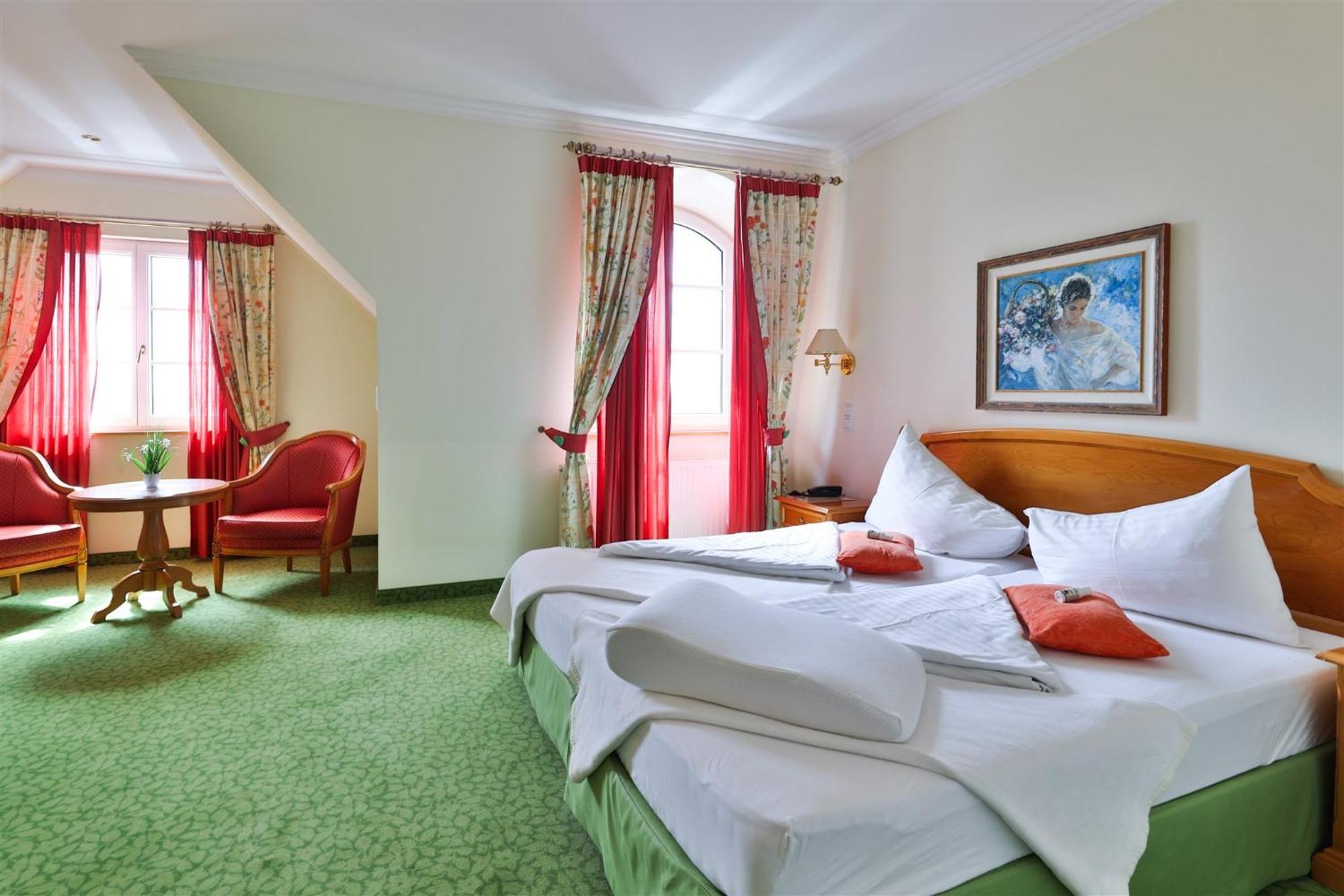 Kurhaus Dr. Petershofer Hotel Wolfsegg am Hausruck Ngoại thất bức ảnh