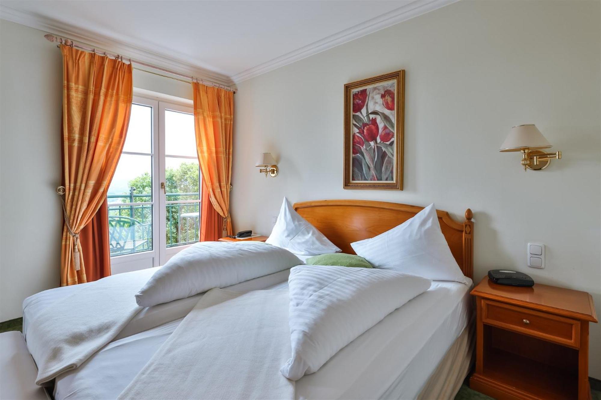 Kurhaus Dr. Petershofer Hotel Wolfsegg am Hausruck Ngoại thất bức ảnh
